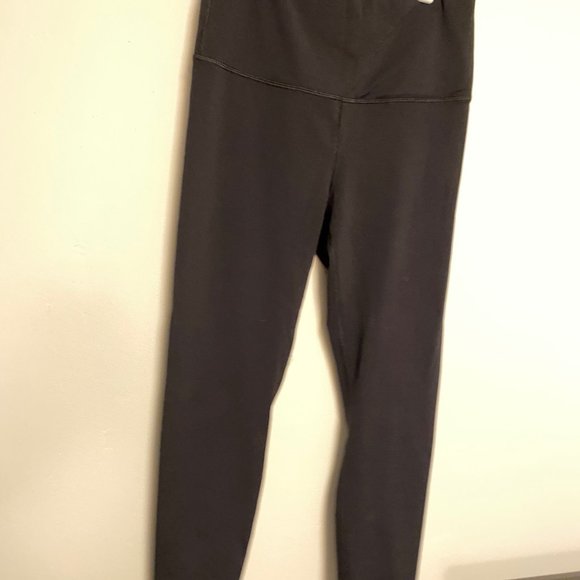 Bundle Yogalicious Straight Leg Yoga Pants Nude Tech 5 Total - Picture 4 of 14